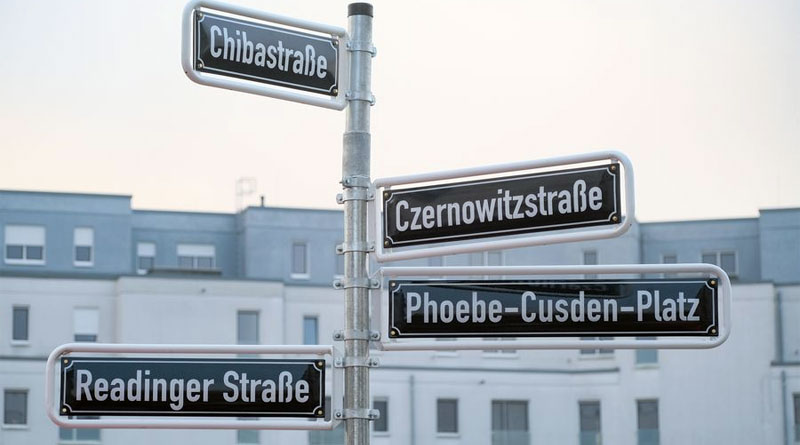 Die Chibastraße, die Czernowitzstraße, der Phoebe-Cusden-Platz und die Readinger Straße im Bereich des Grand Central wurden am Freitag, 17. November, feierlich eingeweiht
© Landeshauptstadt Düsseldorf/Michael Gstettenbauer