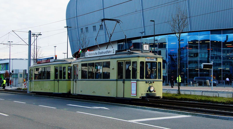 Offizielle Inbetriebnahme der Verlängerung der 701 vom S-Bahnhof Rath zum Dome am Hülserhof