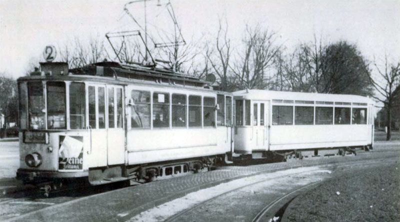 Linie 2 1950 an der Schleife Nordfriedhof - Foto: Rheinbahn