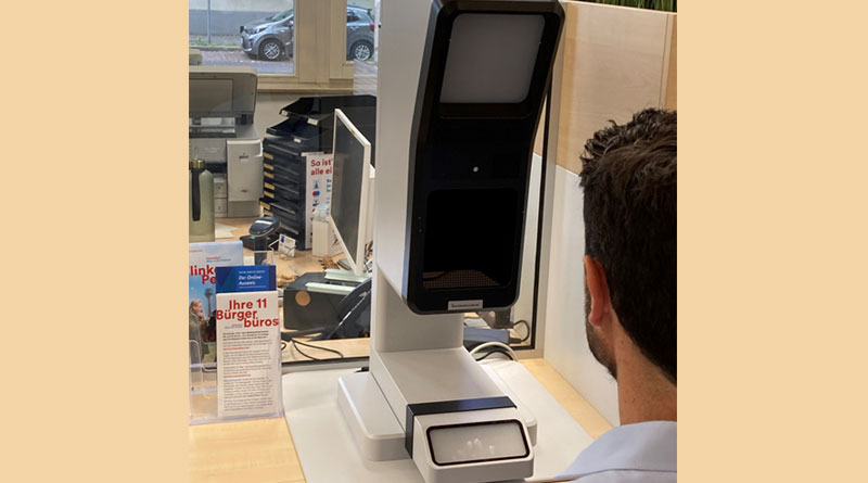 Digitale Passbilder: Lichtbildterminals ab August in allen Bürgerbüros im Einsatz - Bild: Stadt Düsseldorf