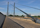 Theodor-Heuss-Brücke Düsseldorf - Bild: EveryPicture / CC-BY-SA-3.0 (via Wikimedia Commons), CC BY-SA 3.0, https://commons.wikimedia.org/w/index.php?curid=37389147