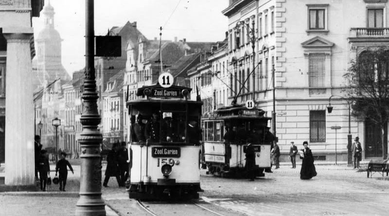 Linie 11 (711) um 1910 am Ratinger Tor