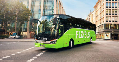 FlixBus fährt ab sofort täglich den Flughafen Düsseldorf bis zu 19-mal mit sieben Linien an