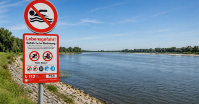 Sommerzeit, Badezeit - Badeverbot im Rhein seit August 2025