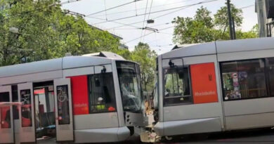 Frontalzusammenstoß zweier Bahnen der Linie 709 am 23. Mai 2026