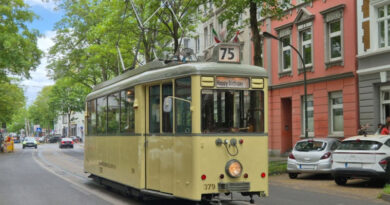 Triebwagen 379