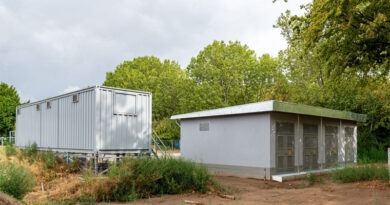 Arbeiten für Stromtankstelle der Rheinbahn am Reeser Platz für Stadtbahnen bereits in vollem Gang