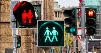 Vielfalts-Ampelpärchen an 18 Fußgängerampeln an der Heinrich-Heine-Allee und der Königsallee